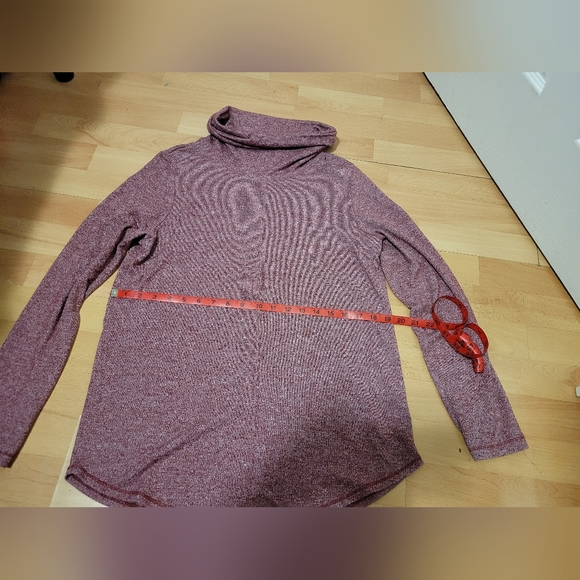 Loose fitted cowlneck,sz large, heathered burgundy - Picture 6 of 6